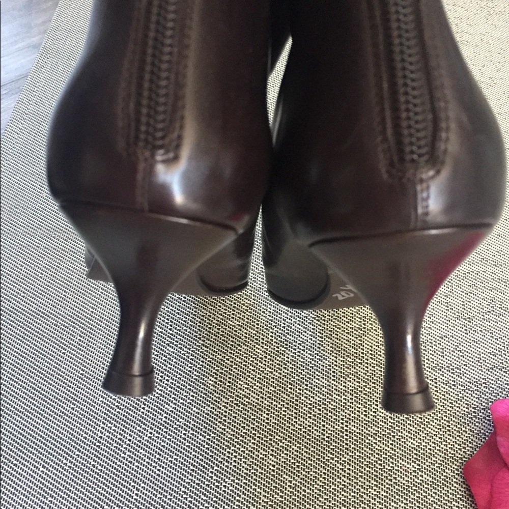Stuart Weitzman Booties - Picture 2 of 5